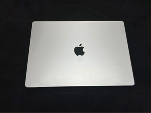 Apple MacBook Pro 16" M1 Pro (2 фото из 9)