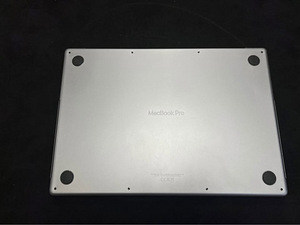 Apple MacBook Pro 16" M1 Pro (3 фото из 9)