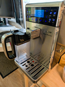 Kohvimasin Philips Saeco GranBaristo HD8975 (4 foto / 6)