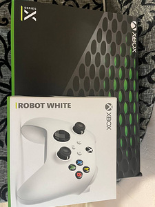 Xbox Series X 1TB + accessories (4 foto / 4)
