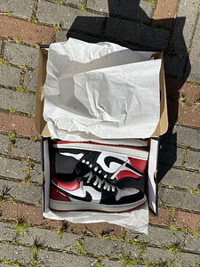 Air jordan 1 low black toe (2 фото из 6)