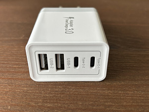 Новая зарядка/адаптер 2xUSB-C, 2xUSB (1 фото из 5)