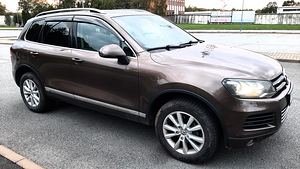 VOLKSWAGEN TOUAREG (2 foto / 14)