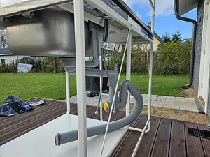 Miniköök valamuga roostevabast terasest 112x56x139 cm (9 foto / 10)