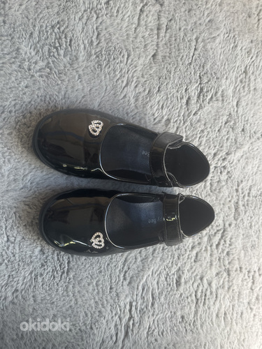 Праздничные туфли для девочки, размер 32 (фото #1)