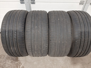 255/40R19 летние шины (1 фото из 2)