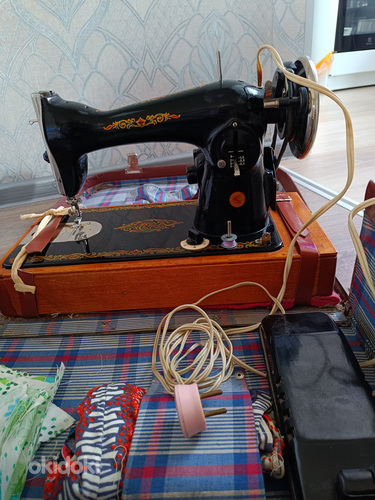 Швейная машина (фото #4)