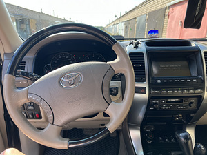 Toyota Land Cruiser 120 (11 foto / 11)