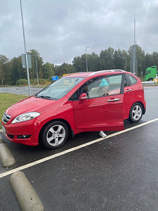 Honda FR-V (1 foto / 5)