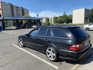 Mercedes-Benz W211 3.2CDI (3 foto / 7)