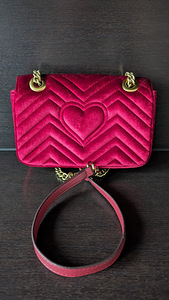 Подделка Gucci Marmont (2 фото из 2)