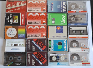 12 cassette (1 foto / 5)