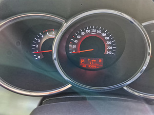 Kia Sorento (5 фото из 11)