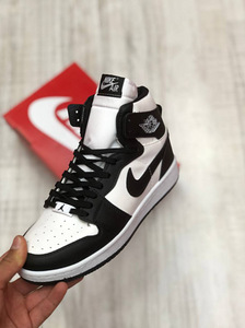 Nike кроссовки Jordan 1 Retro Black and White (1 фото из 4)