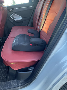 Kunstnahast auto istmekatted (4 foto / 8)