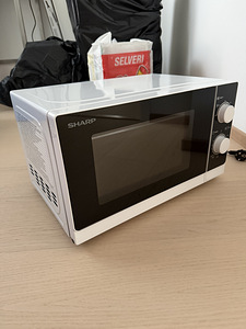 Микроволновая печь Sharp R200WW (2 фото из 2)