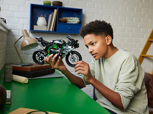 Lego Technic 42170 Kawasaki Ninja Motorcycle Лего Мотоцикл (9 фото из 10)