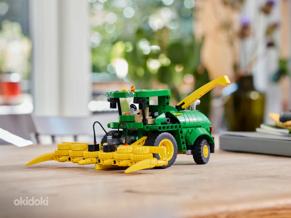 Lego Technic 42168 John Deere 9700 Forage Harvester Лего (фото #10)