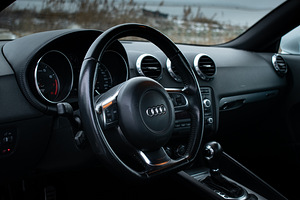 Audi TT Mk2 Quattro 3.2 V6 184kW 250hp (6 foto / 13)