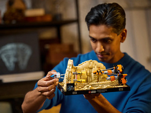 Lego Star Wars 75380 Mos Espa Podrace Diorama Lego (8 foto / 10)