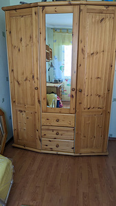 Шкаф деревянный "Сосна"