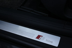 Audi A4 2.0TFSI S-Line Quattro (12 фото из 13)