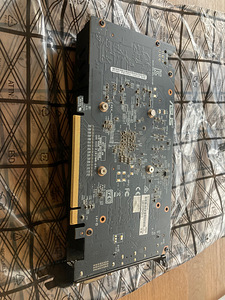 ASUS Expedition GeForce® GTX 1050 Ti 4GB GDDR5 (2 foto / 3)