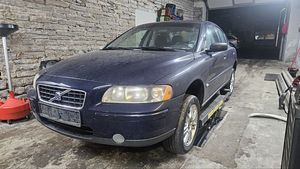 Volvo s60 2.4i CNG 103kw механическая запчасти от одного авт