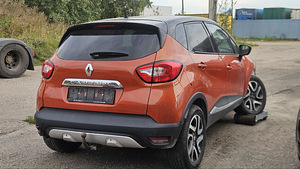 Renault Captur на запчасти (4 фото из 8)