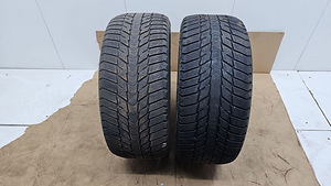 225/45 R17 (1 фото из 8)