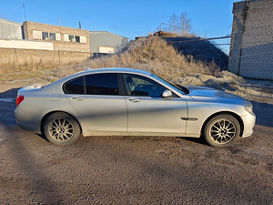 Varuosadeks BMW 730d (4 foto / 8)