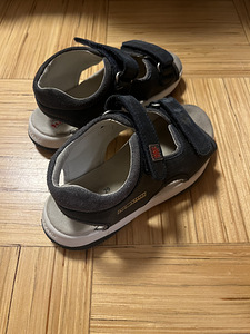 Sandaalid, 29