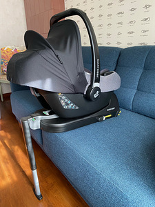 Maxi-Cosi Cabriofix i-Size turvahäll+Isofix (1 foto / 5)