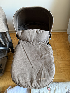 Cybex Priam Platinum (люлька + сиденье) (2 фото из 5)