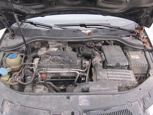 VW Passat B6 Variant 2.0 TDI 2007 на запчасти (5 фото из 8)