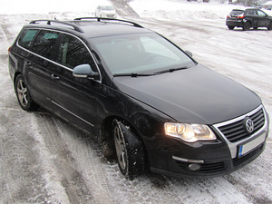 VW Passat B6 Variant 2.0 TDI 2007 на запчасти (4 фото из 8)