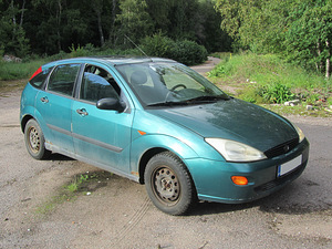 Ford Focus Mk1 1.8 TDDI 90 varuosadeks (4 foto / 8)
