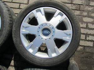 Оригинальные диски Ford Galaxy R17 5x112, шины 6 мм (4 фото из 9)