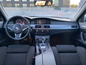 BMW E61 145kw 2010 (5 foto / 5)