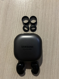 Samsung Galaxy Buds Live (3 фото из 3)