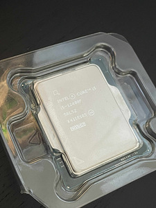 Intel i5-12400f (1 foto / 2)