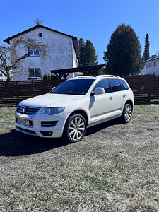 Volkswagen Touareg 3.0 Diesel (8 foto / 13)