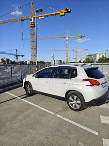Peugeot 2008 (3 foto / 15)