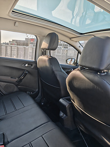 Peugeot 2008 (8 foto / 15)