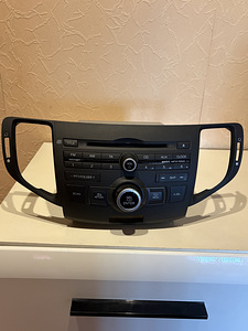 Honda Accord 2010 автомагнитола (1 фото из 2)
