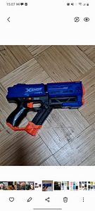 Игрушечный пистолет (3 фото из 3)