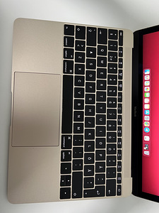 Macbook Retina 2015 (2 foto / 9)