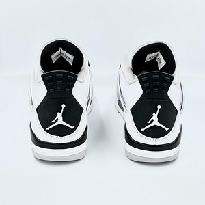 Jordan 4 Retro Military Black (3 foto / 4)