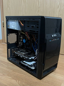 Игровой компьютер (1 фото из 2)