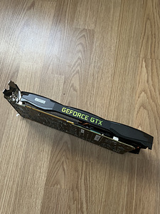Zotac GTX 1070 8gb (2 foto / 4)